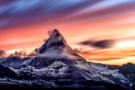 Matterhorn sunset 2016 (Unsplash) photo