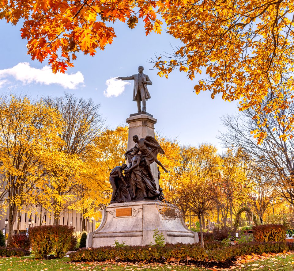 Monument dHonor Mercier, premier ministre du Qubec, 1887-1891, Canada
