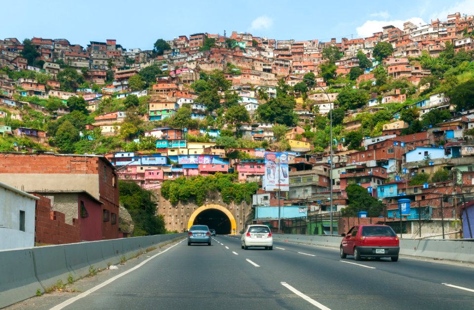 El Paraso tunnel main gate of Caracas