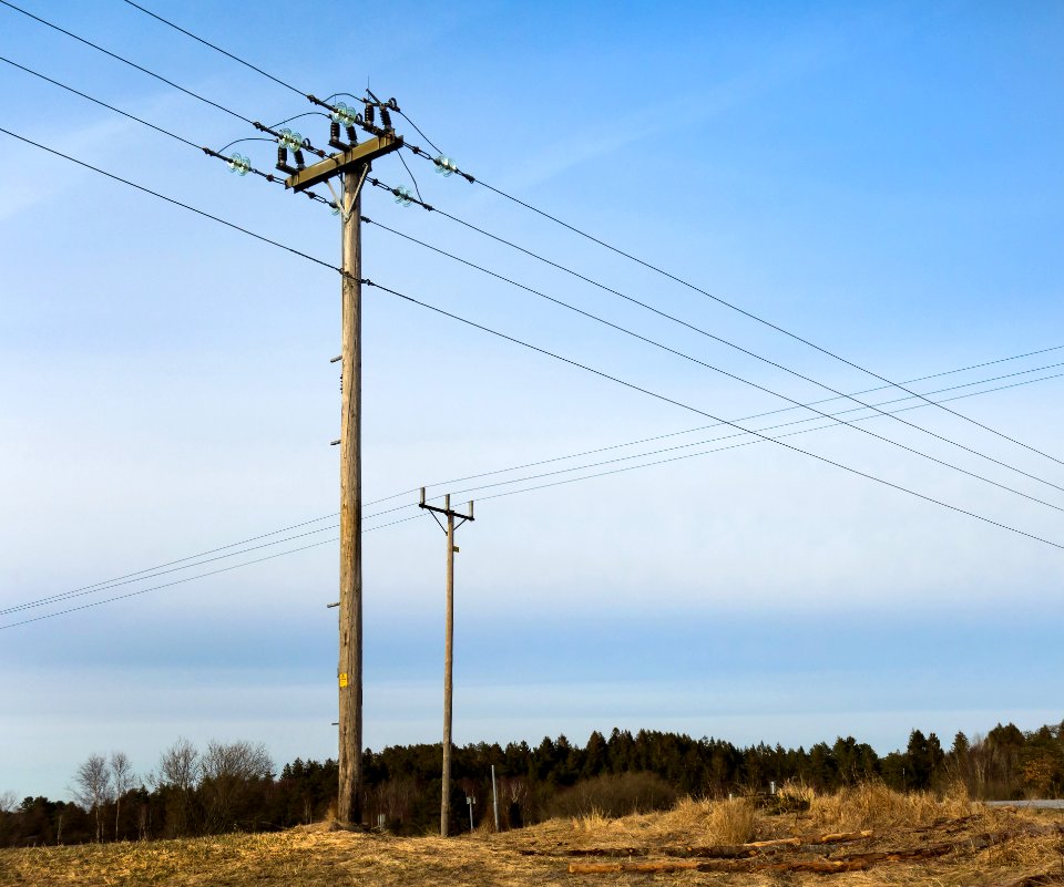 Powerlines at the crossroads