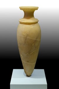 Alabaster flacon archmus Heraklion