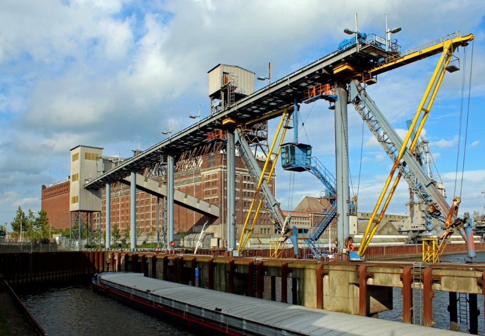 Getreideverkehrsanlage-Pier-A-Elevator-in-Bremen-Getreidestrae-b