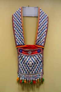 Bandolier bag, Woodlands, c. 1840, glass beads, wool, cotton - Portland Art Museum - Portland, Oregon