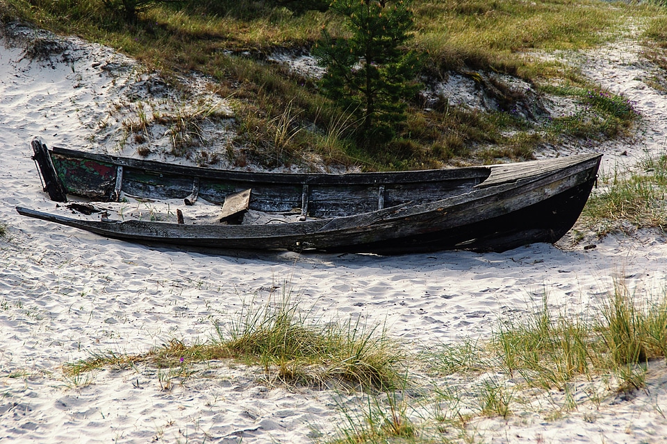 Wreck beach dune photo