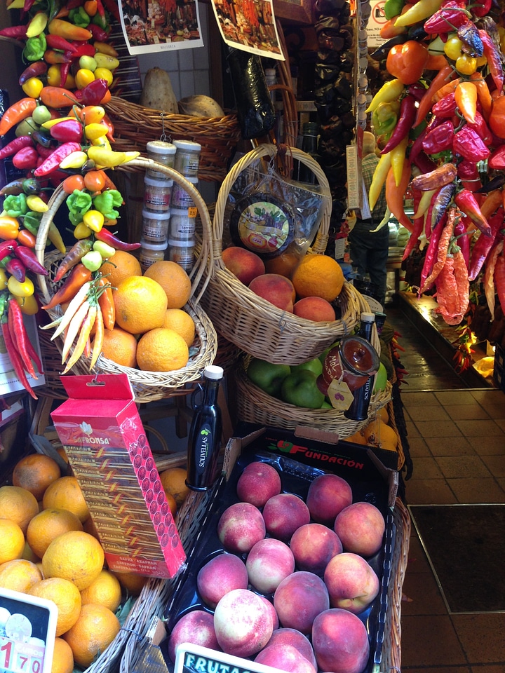 Supermarket grocery food