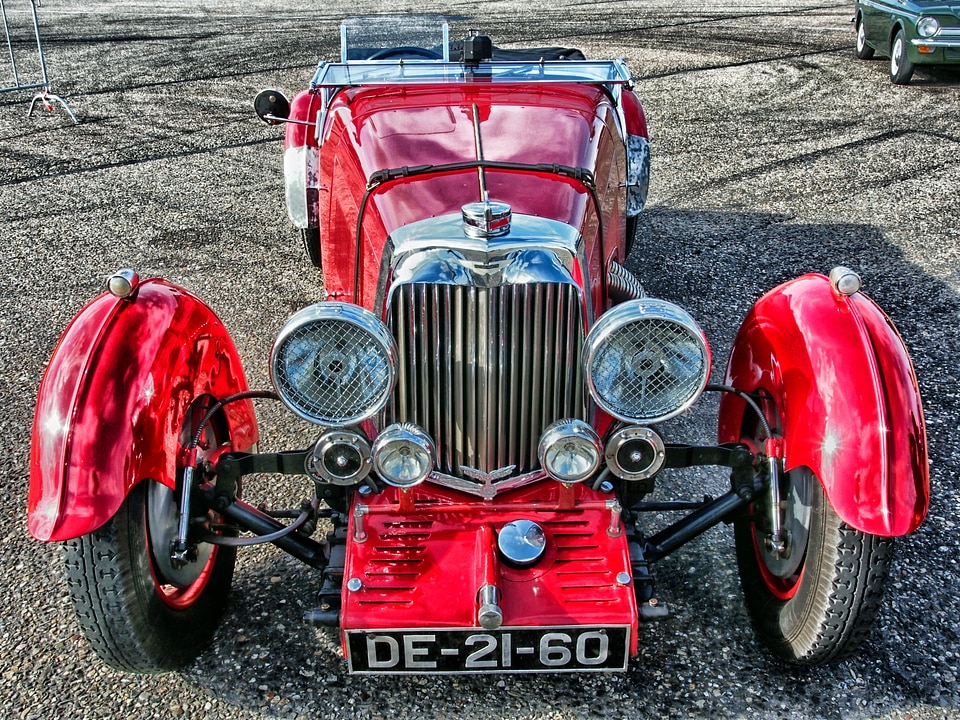 Automobile vehicle motor vehicle
