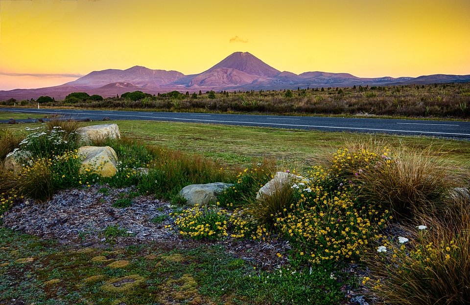 Volcano lord who rings new zealand