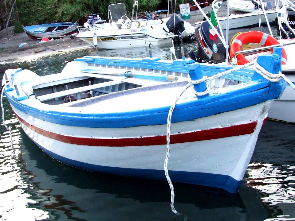 Porto Ulisse-Ognina-Catania-Sicilia-Italy - Creative Commons by gnuckx