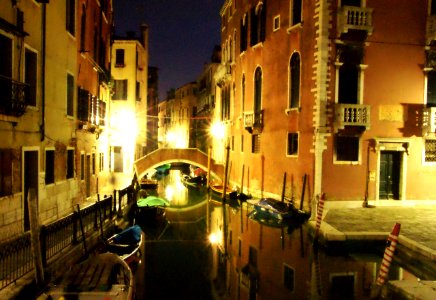 Venice at Night Italy - Venezia italia - Creative Commons by gnuckx