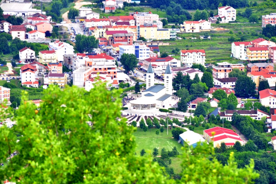 Saint James Church (St. Jakov) Medjugorje - Hotel Pansion Porta - Bosnia Herzegovina - Creative Commons by gnuckx