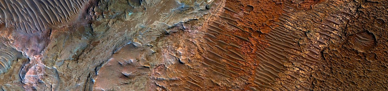 Mars - Light and Dark-Toned Terrain in Terra Sabaea photo