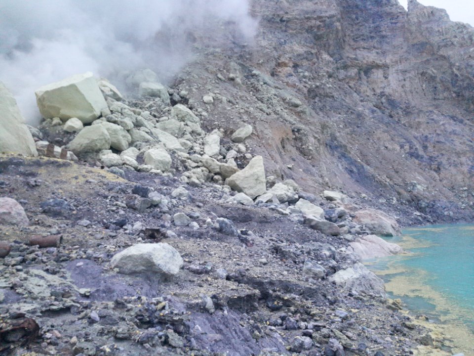 Panorama Kratersee Kawah Ijen: 1/4