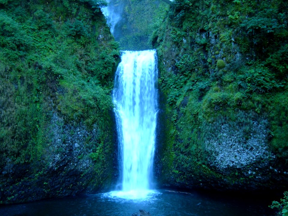 Lower Multnomah Falls