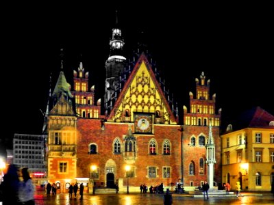 Ratusz we Wrocławiu nocą