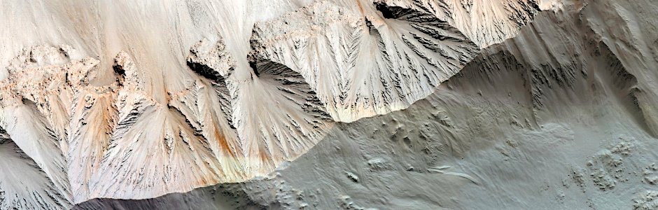 Mars - Eastern Rim of Tooting Crater photo