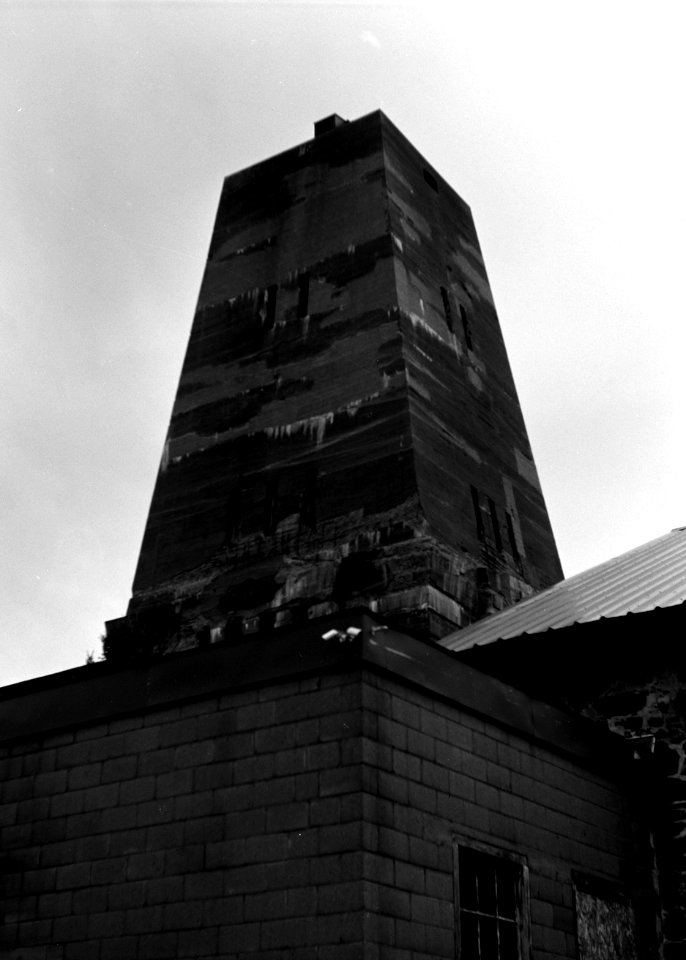 Cliffs 1919 Shafthouse