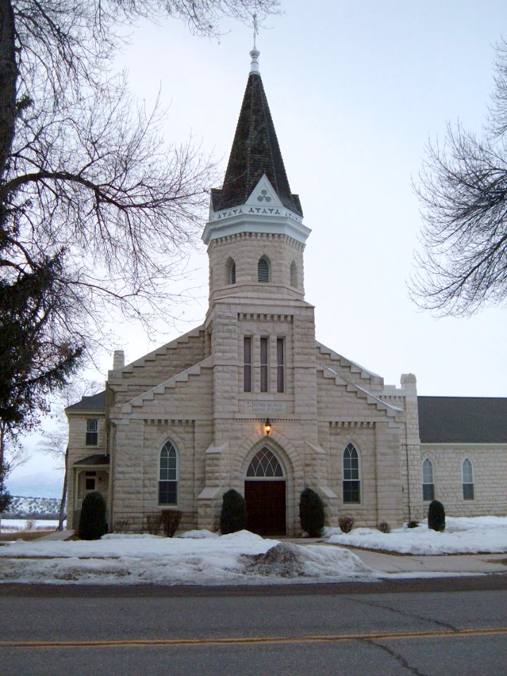1902 Mormon Chapel