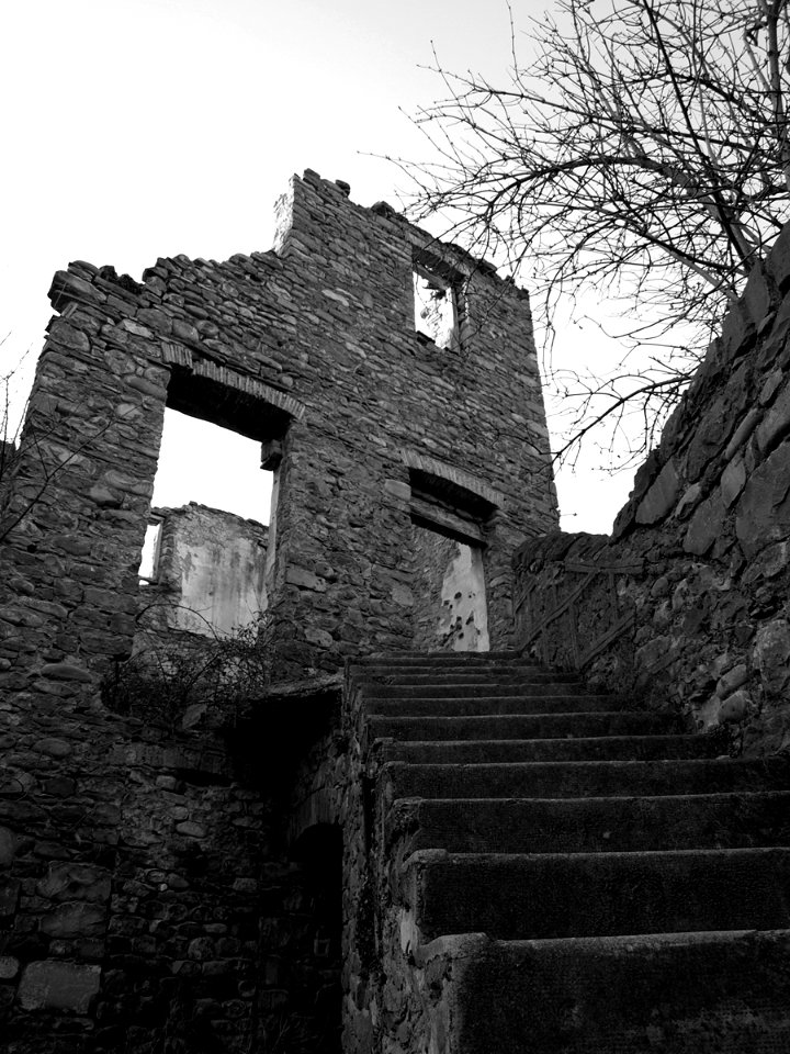 ORDESA JANOVAS ESCALERAS