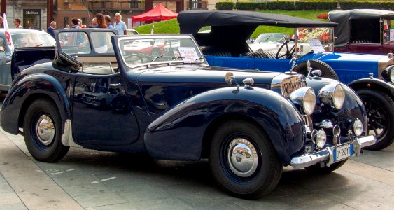 Triumph Roadster 2000 cc 1949 open roof 'extra seats' right side-000041