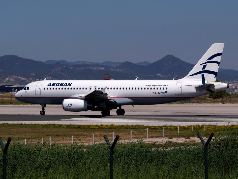 AIRBUS A320 AEGEAN SX-DVT