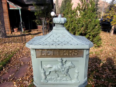 Old Aspen Mailbox