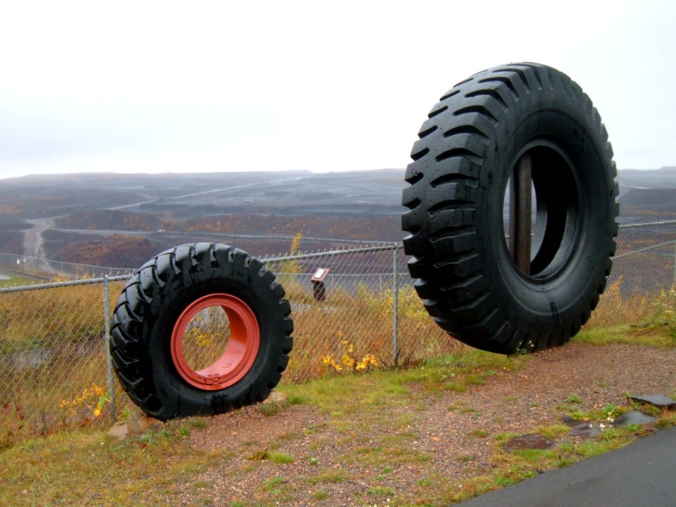 Tires at Hull-Rust Mahoning Mine