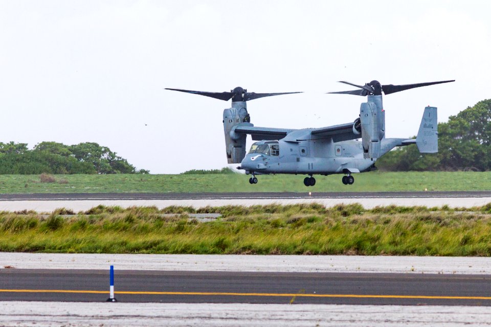 NOAA/USFWS field staff on Laysan and Lisianski Islands and Pearl & Hermes Reef, facing two hurricanes and a supertyphoon, are evacuated to Midway Atoll by two MV-22B Osprey tiltrotor aircraft from U.S. Marine Corps Marine Medium Tiltrotor Squadron 163.