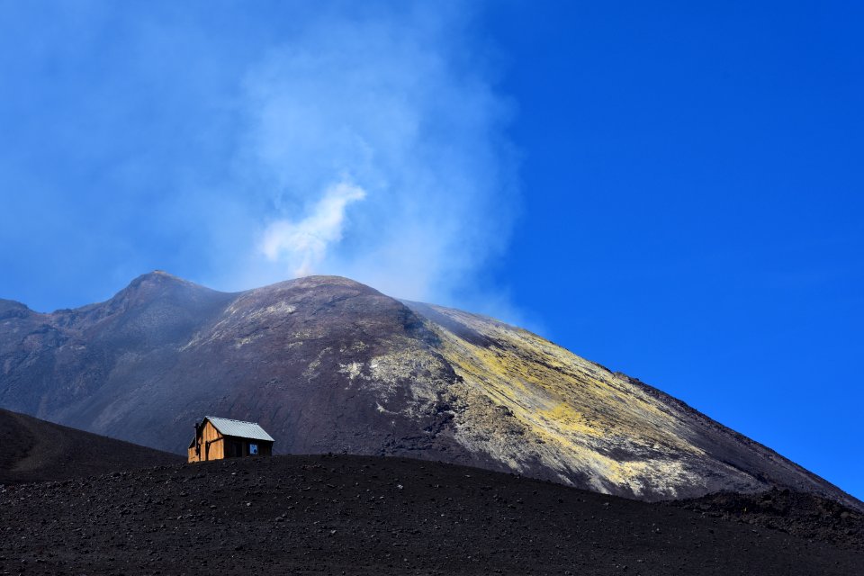The sulfure refuge