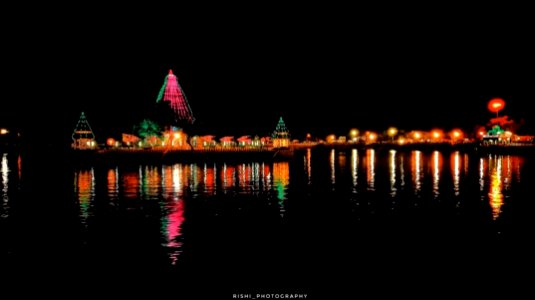Night view of Madurai theppakulam