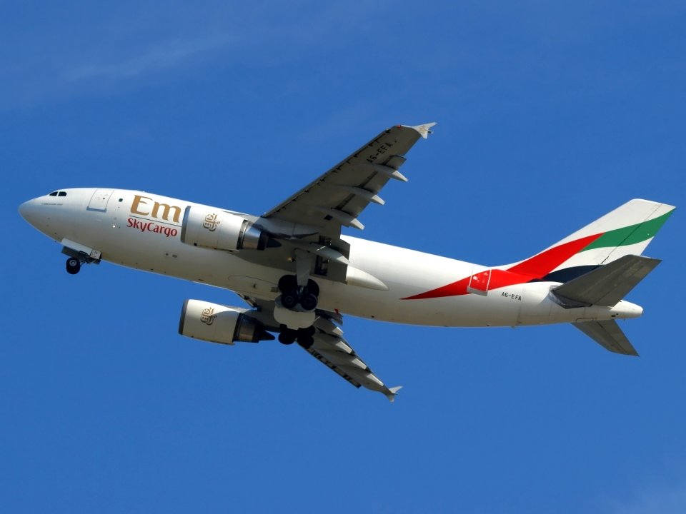 AIRBUS A310 EMIRATES A6-EFA
