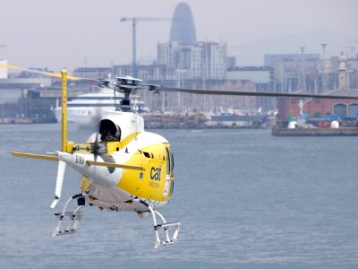 AEROSPATIALE AS 350B3 ECUREUIL EC-KUJ SKY HELICOPTEROS