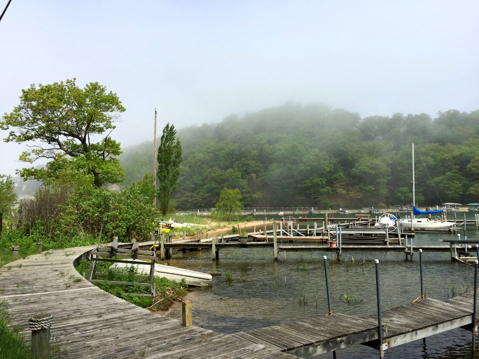 Pigeon_Lake_Docks_PSBA7