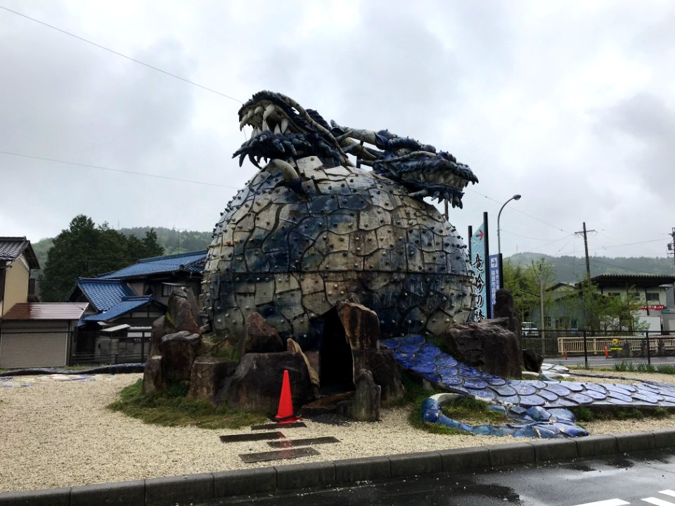 Twin Dragons Monument