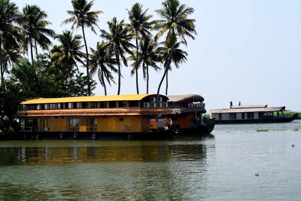 Backwaters Coconut Lagoon on the shore of Lake Vembanad