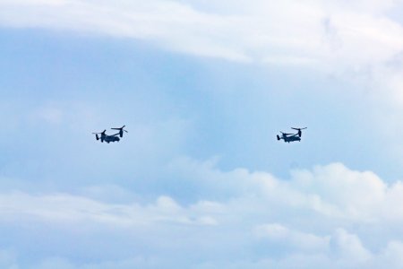 NOAA/USFWS field staff on Laysan and Lisianski Islands and Pearl & Hermes Reef, facing two hurricanes and a supertyphoon, are evacuated to Midway Atoll by two MV-22B Osprey tiltrotor aircraft from U.S. Marine Corps Marine Medium Tiltrotor Squadron 163.
