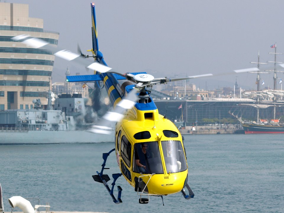 AEROSPATIALE AS 350B3 ECUREUIL HELIHAND F-GYDJ