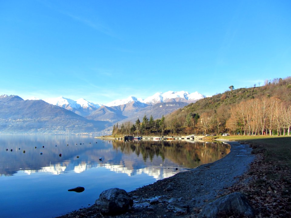 Colico's shore in Winter