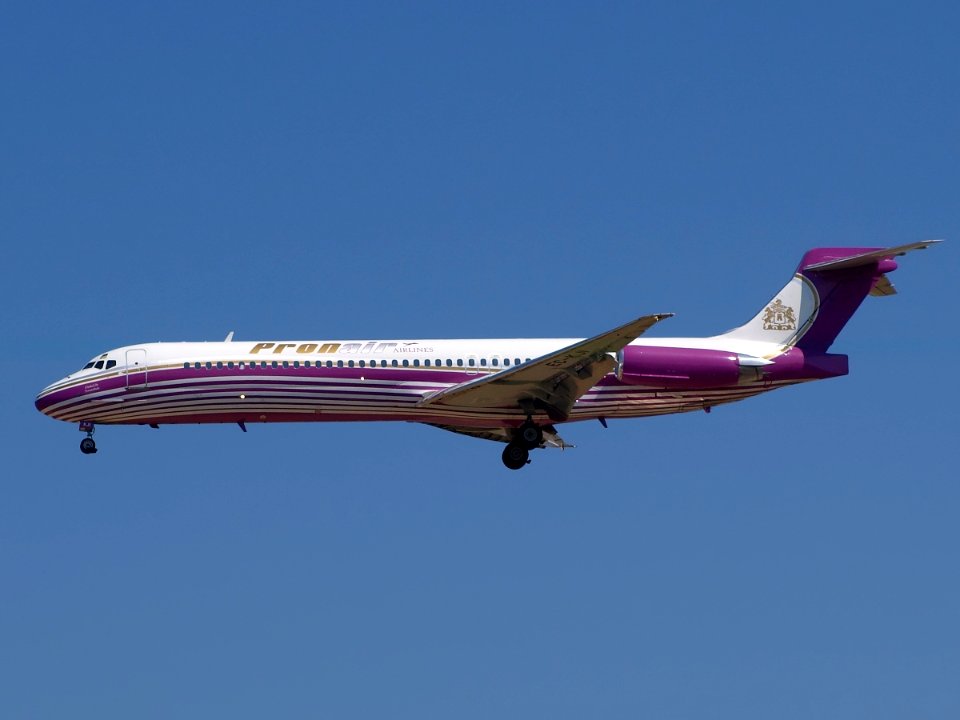 MCDONNELL DOUGLAS MD-87 PRONAIR EC-KJI