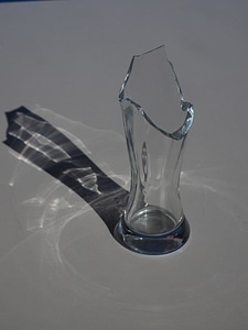Sharp cut glass breakage