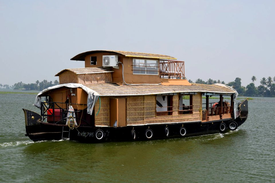 Kerala trip on Lake Vemdanad