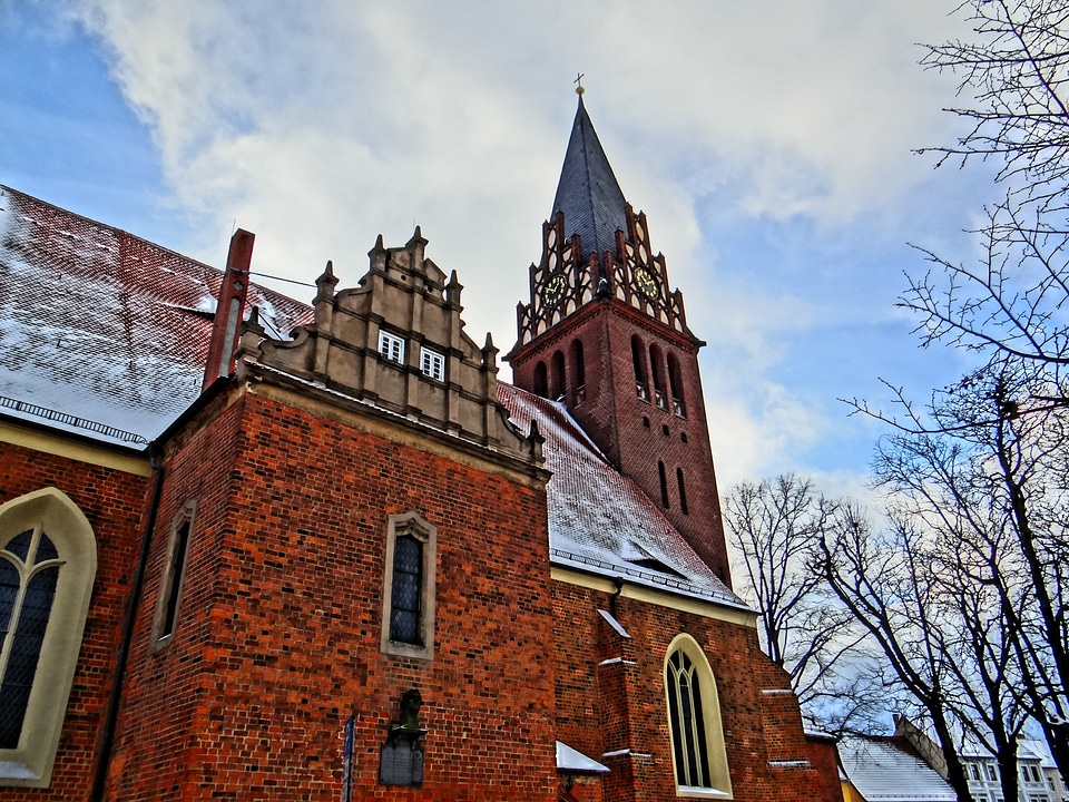 Building spire steeple photo