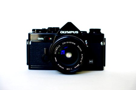 Olympus OM-2n Zuiko Auto-W 28mm 2.8