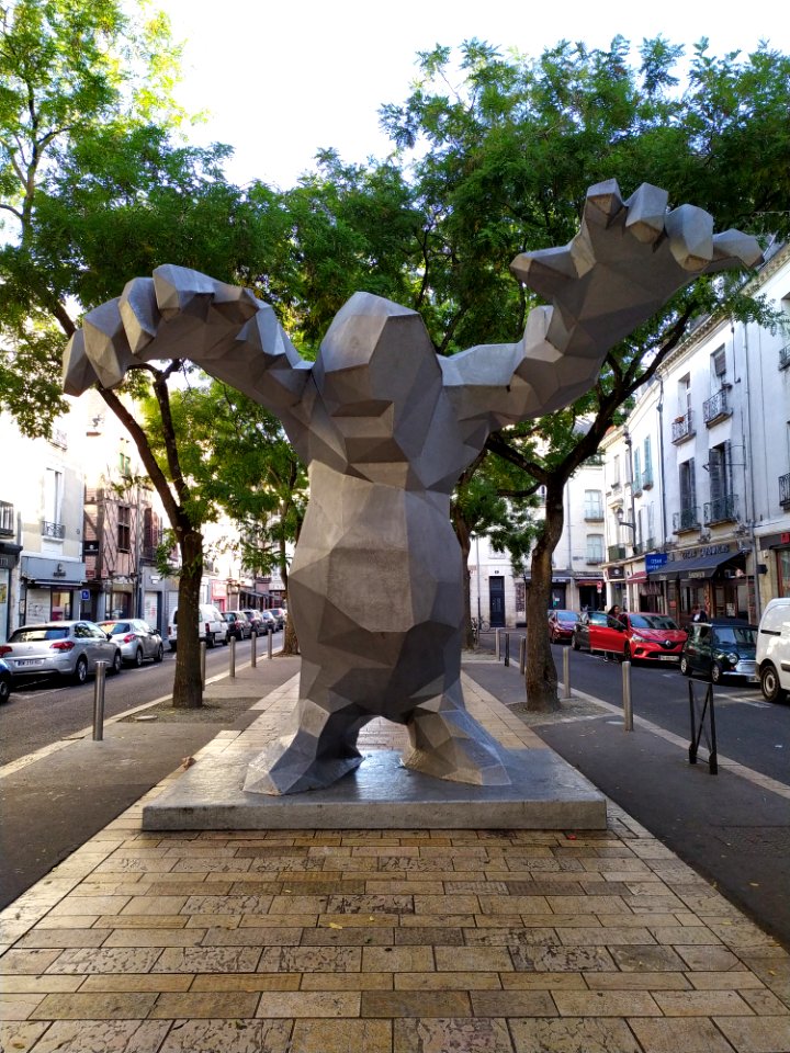 Statue Le Monstre