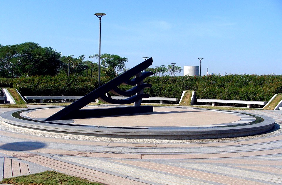 Riverfront Park Sabarmati Sundial Ahmedabad River