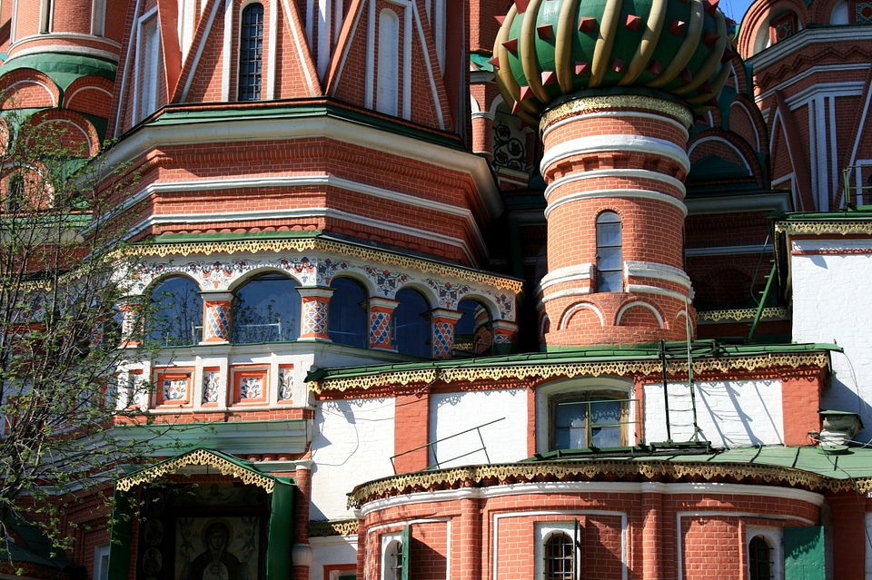 Decorative cupola terracotta walls