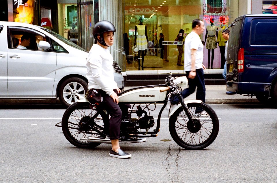 Leica Minilux hk street