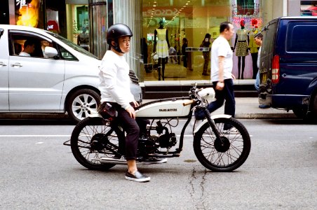 Leica Minilux hk street