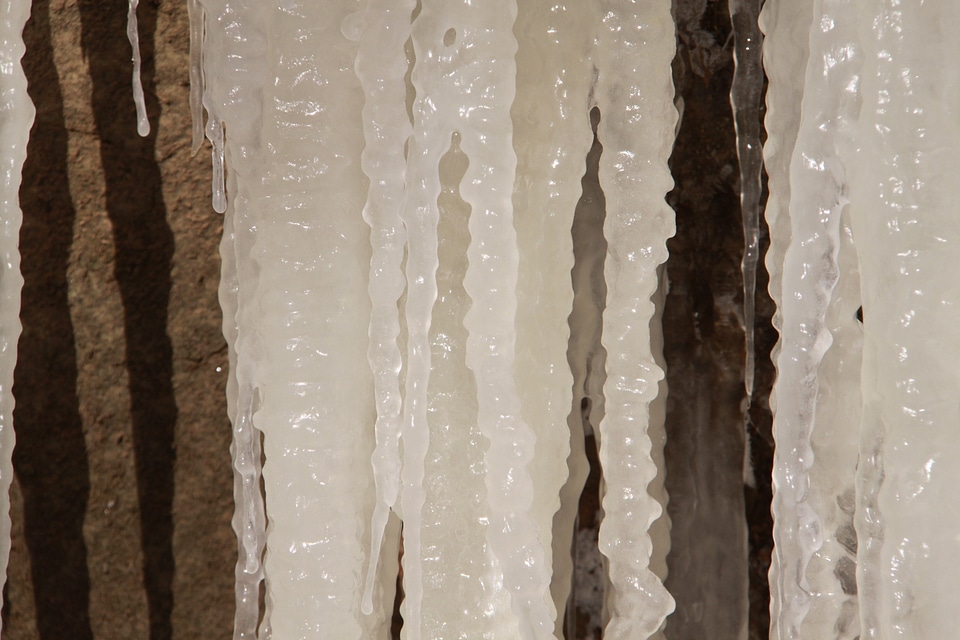 Cascada winter ice formations photo