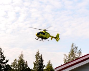 FinnHEMS medical helicopter at metsäkylä 20190723