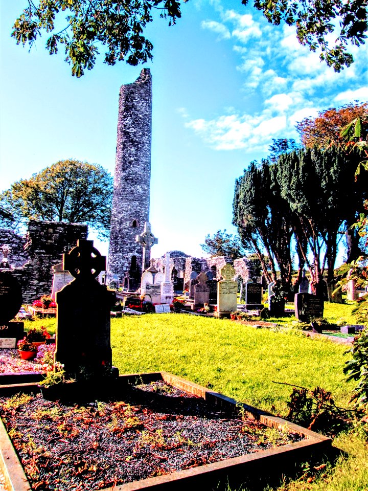 MONASTERBOICE CEMETERY-ROUND TOWER.......